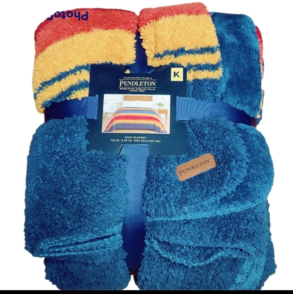 NWT Pendleton sherpa fleece striped king blanket - Picture 5 of 10